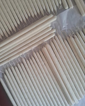 Carregar imagem no visualizador da galeria, Velas bastão As Rainhas.