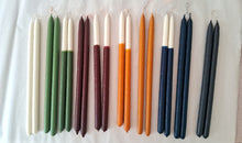 Carregar imagem no visualizador da galeria, Par de Velas bastão 'Rainhas Pintadas"