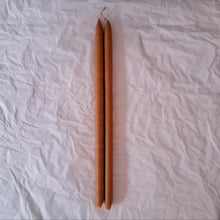 Carregar imagem no visualizador da galeria, Par de Velas bastão As Rainhas