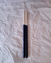 Carregar imagem no visualizador da galeria, Par de Velas bastão 'Rainhas Pintadas"