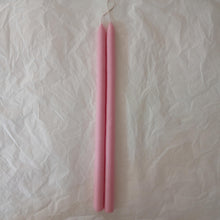 Carregar imagem no visualizador da galeria, Par de Velas bastão As Rainhas