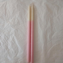 Carregar imagem no visualizador da galeria, Par de Velas bastão 'Rainhas Pintadas"