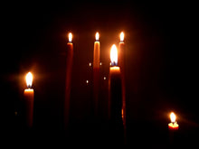 Carregar imagem no visualizador da galeria, Velas bastão 'Rainhas Pintadas".