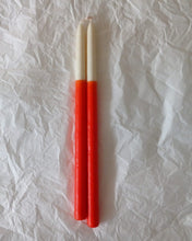 Carregar imagem no visualizador da galeria, Par de Velas bastão 'Rainhas Pintadas"