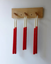 Carregar imagem no visualizador da galeria, Par de Velas bastão 'Rainhas Pintadas"